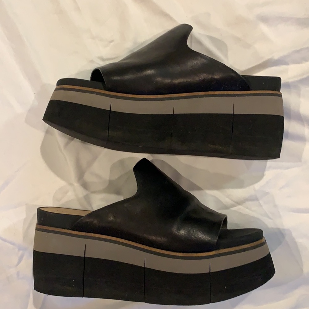 Nakedfeet platforms. Comfort. Worn maybe 5 times